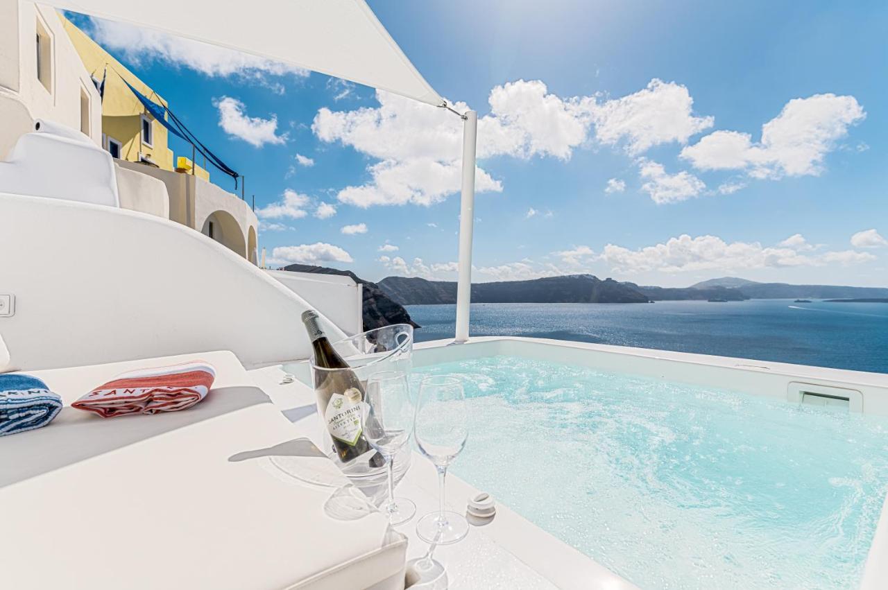 Aristos Life Luxury Cave Villas Oía Exteriör bild
